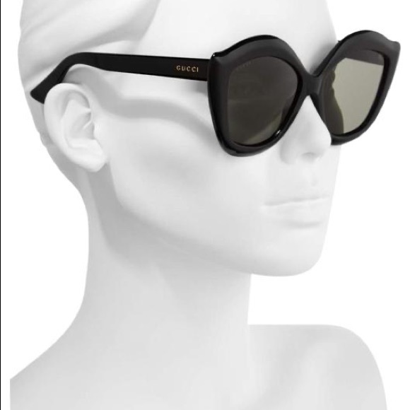 Gucci Accessories - AUTHENTIC NWT GUCCI BLACK SUNGLASSES